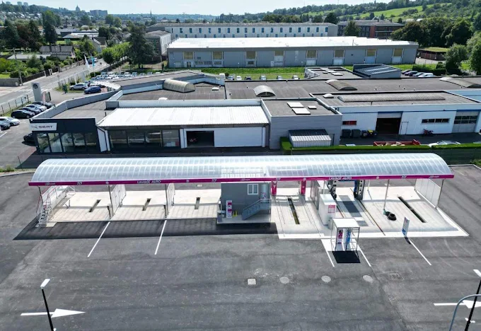 Vue aérienne de la station de lavage StarWash